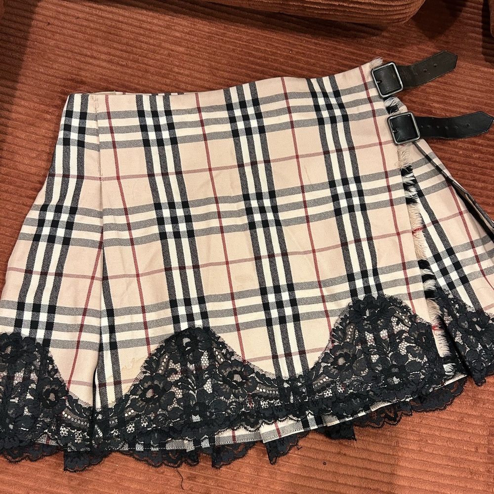 Burberry Vintage Beige Plaid Mini Skirt with Black Lace